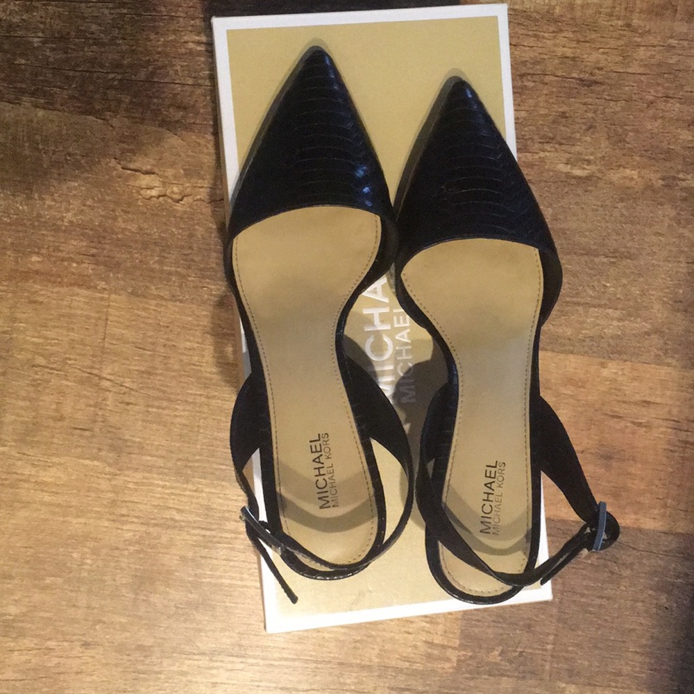 Michael Kors pointed toe slingback black sandals 6